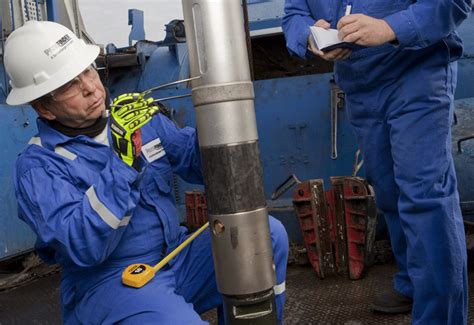 Schlumberger launches WellWatcher fiber optic for heavy oil .